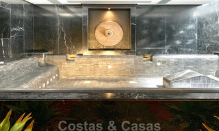 Prachtige villa met panoramisch zeezicht te koop in een prestigieus 5* golfresort op de New Golden Mile, tussen Marbella en Estepona 23319 