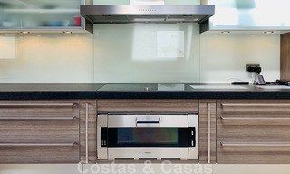 Prachtige villa met panoramisch zeezicht te koop in een prestigieus 5* golfresort op de New Golden Mile, tussen Marbella en Estepona 23328 