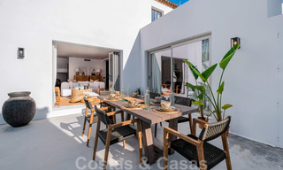 Prachtig gerenoveerde halfvrijstaande villa in Ibiza stijl te koop, op loopafstand van het strand en centrum van San Pedro - Marbella 23375 