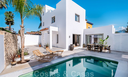 Prachtig gerenoveerde halfvrijstaande villa in Ibiza stijl te koop, op loopafstand van het strand en centrum van San Pedro - Marbella 23376