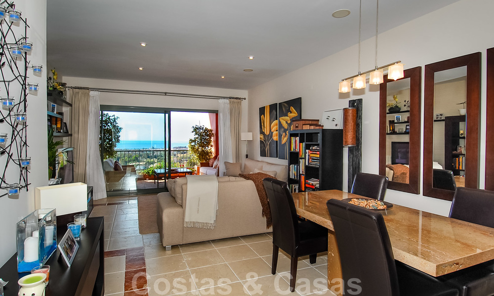 Luxe Appartementen te koop in Royal Flamingos met schitterend uitzicht over de golf en de zee in Marbella - Benahavis 23570