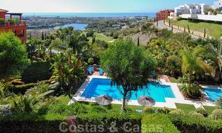 Luxe Appartementen te koop in Royal Flamingos met schitterend uitzicht over de golf en de zee in Marbella - Benahavis 23583 