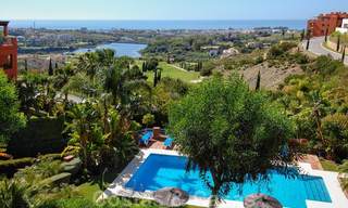 Luxe Appartementen te koop in Royal Flamingos met schitterend uitzicht over de golf en de zee in Marbella - Benahavis 23584 