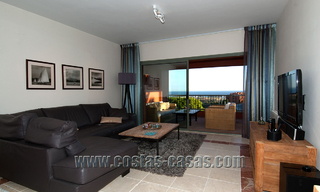 Luxe Appartementen te koop in Royal Flamingos met schitterend uitzicht over de golf en de zee in Marbella - Benahavis 23591 