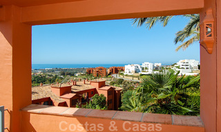 Luxe appartementen te koop met adembenemend uitzicht over de golf en de zee in Marbella - Benahavis 23712 