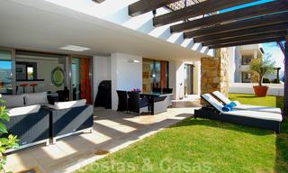 Moderne ruime luxeappartementen met golf- en zeezicht te koop in Marbella - Benahavis 24548 