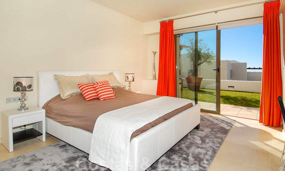 Moderne ruime luxeappartementen met golf- en zeezicht te koop in Marbella - Benahavis 24569