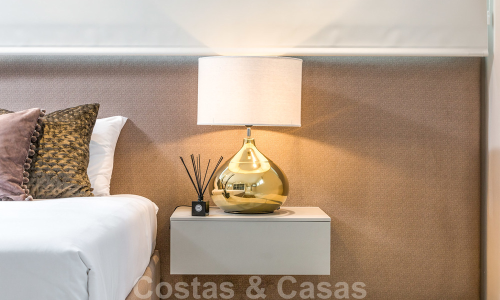 Stijlvolle luxe villa in Art Deco stijl te koop in Nueva Andalucia, Marbella. Dringende verkoop! 24144