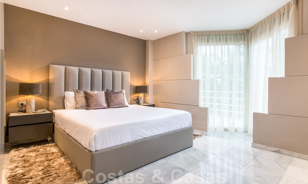 Stijlvolle luxe villa in Art Deco stijl te koop in Nueva Andalucia, Marbella. Dringende verkoop! 24151