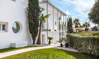 Stijlvolle luxe villa in Art Deco stijl te koop in Nueva Andalucia, Marbella. Dringende verkoop! 24163 