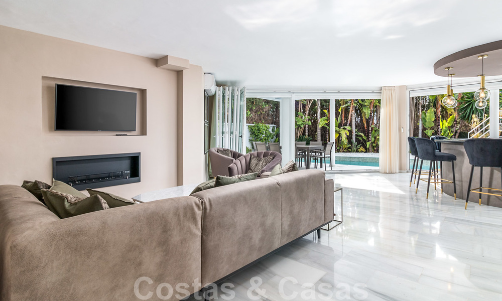 Stijlvolle luxe villa in Art Deco stijl te koop in Nueva Andalucia, Marbella. Dringende verkoop! 24172