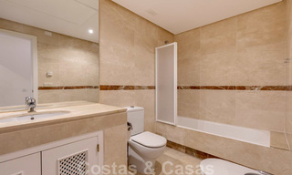 Luxe appartement in een eerstelijnstrand complex te koop in San Pedro Playa, op loopafstand van het voorzieningen en het centrum van San Pedro, Marbella 24346 