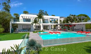 Exclusieve, hedendaagse villa te koop met panoramisch zeezicht, vlakbij het strand in Oost Marbella 24591 