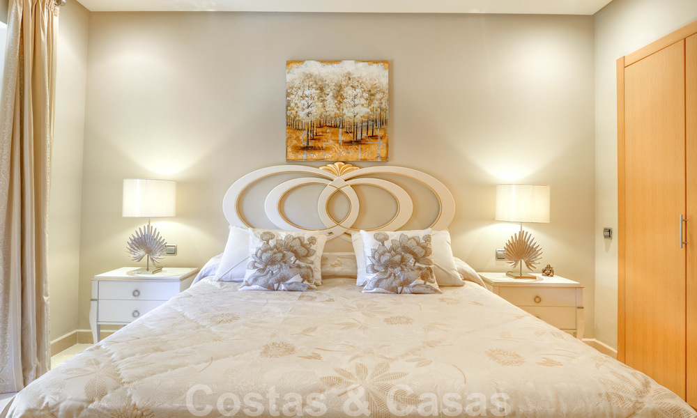 Luxe appartement te koop in prestigieus complex aan de Golden Mile te Marbella 24824