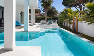 VERKOCHT. Prachtige moderne villa nabij het strand, klaar om te bewonen, Marbella Oost. Prijsverlaging 24801 