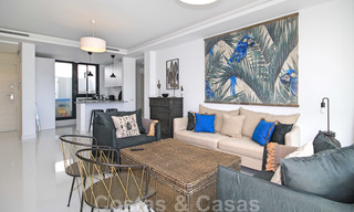 Modern penthouse appartement te koop met uitzicht op de golfbaan en de Middellandse Zee in Benahavis - Marbella 24859 