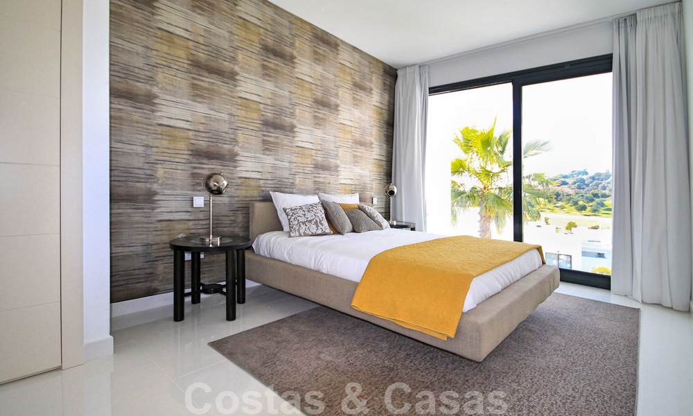 Modern appartement te koop met uitzicht op de golfbaan in Benahavis - Marbella 24889