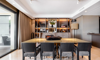 Exclusief modern appartement te koop met een eigentijds luxueus interieur in Sierra Blanca, Golden Mile, Marbella 24974 