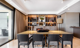 Exclusief modern appartement te koop met een eigentijds luxueus interieur in Sierra Blanca, Golden Mile, Marbella 24974 