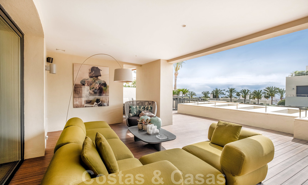 Exclusief modern appartement te koop met een eigentijds luxueus interieur in Sierra Blanca, Golden Mile, Marbella 24977