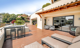 Exclusief modern appartement te koop met een eigentijds luxueus interieur in Sierra Blanca, Golden Mile, Marbella 24985 