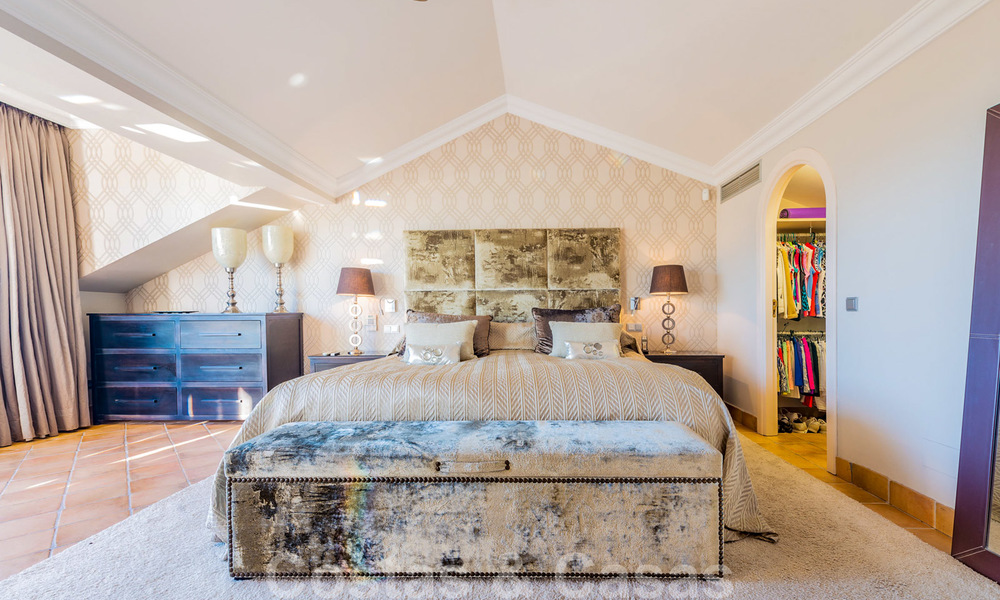 Grote luxe villa te koop met schitterend panoramisch uitzicht over de golfvallei, de bergen en de Middellandse Zee in Nueva Andalucia, Marbella 25001