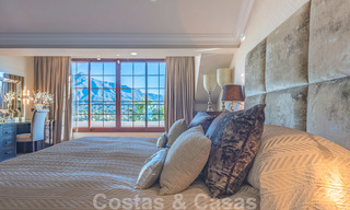 Grote luxe villa te koop met schitterend panoramisch uitzicht over de golfvallei, de bergen en de Middellandse Zee in Nueva Andalucia, Marbella 25004 