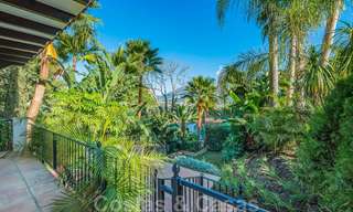 Grote luxe villa te koop met schitterend panoramisch uitzicht over de golfvallei, de bergen en de Middellandse Zee in Nueva Andalucia, Marbella 25043 