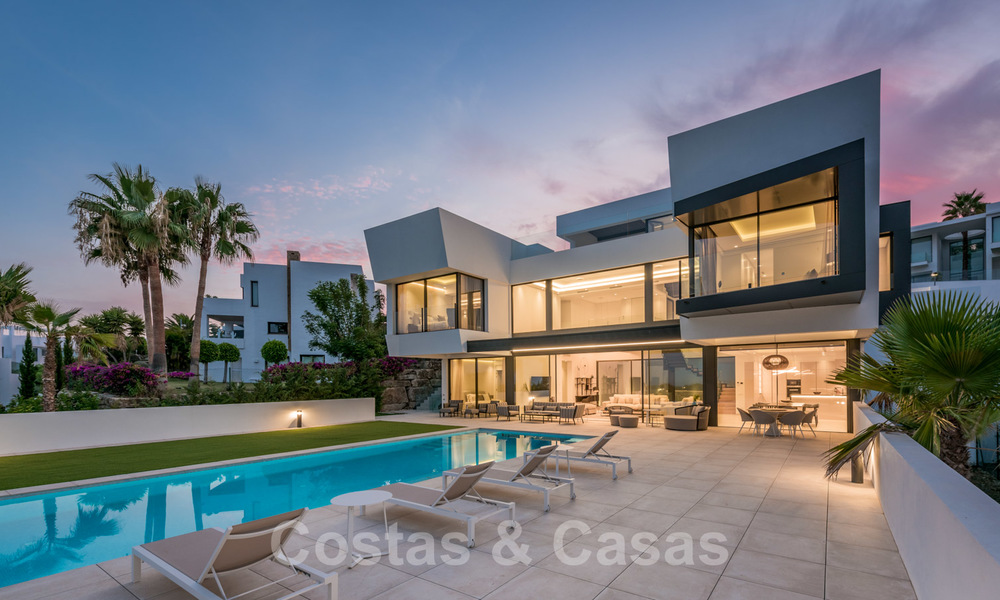 Nieuwe indrukwekkende hedendaagse luxe villa te koop met prachtig golf- en zeezicht in Marbella - Benahavis 25808