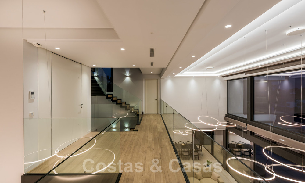 Nieuwe indrukwekkende hedendaagse luxe villa te koop met prachtig golf- en zeezicht in Marbella - Benahavis 25810