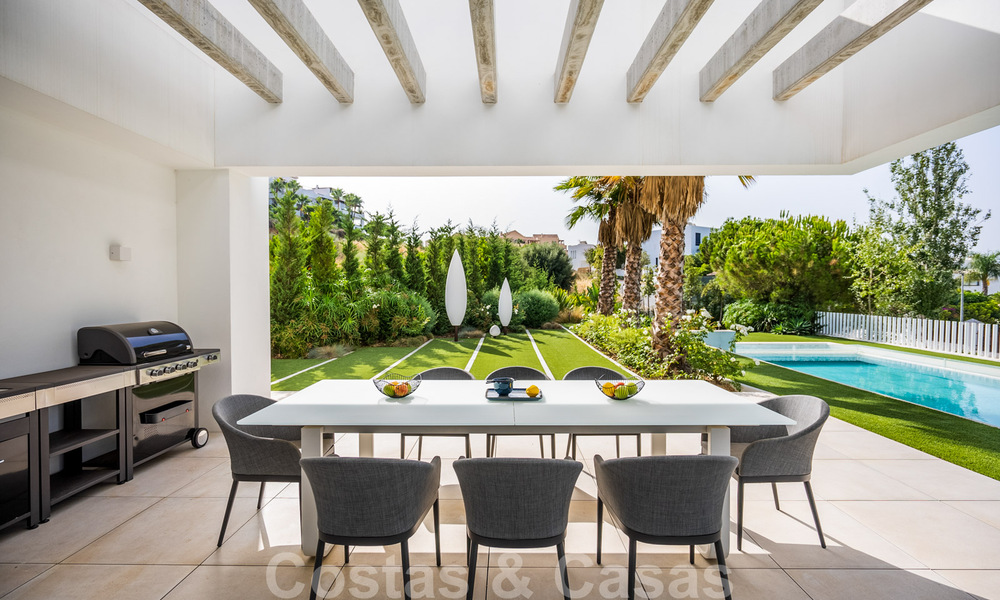 Instapklare, ultramoderne luxe villa te koop met zeezicht in Marbella - Benahavis 35673