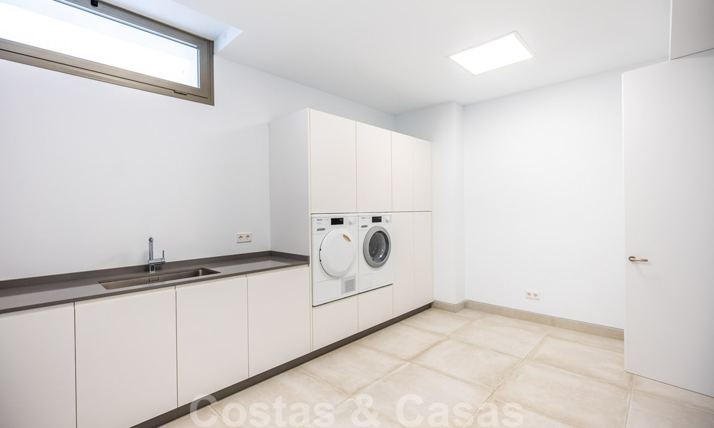 Instapklare, ultramoderne luxe villa te koop met zeezicht in Marbella - Benahavis 35682