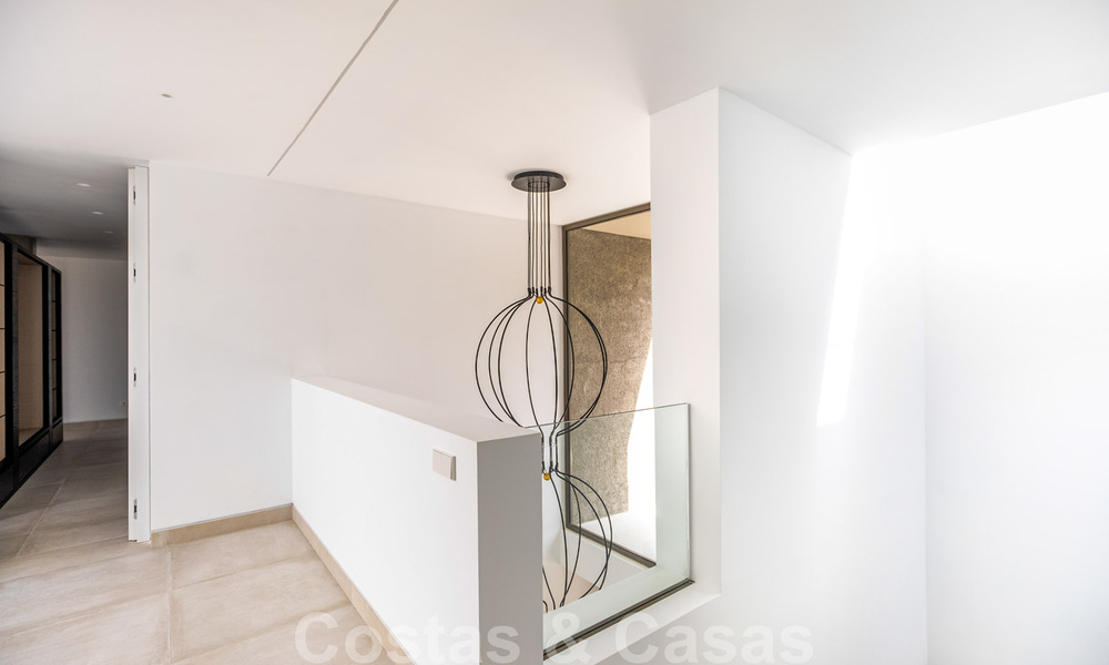 Instapklare, ultramoderne luxe villa te koop met zeezicht in Marbella - Benahavis 35687