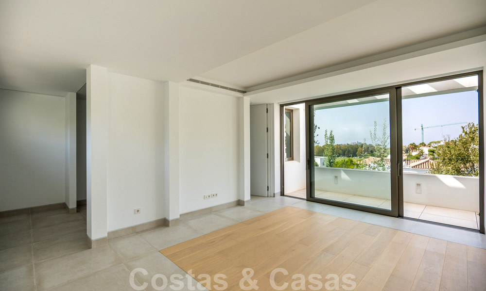 Gloednieuwe ultramoderne luxe villa te koop met zeezicht in Marbella - Benahavis 35688