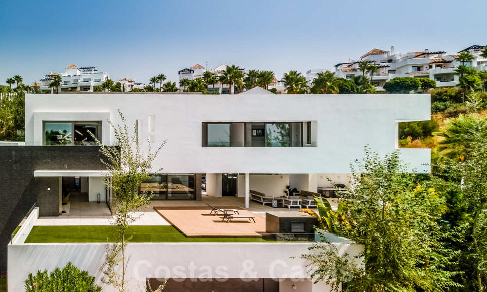 Instapklare, ultramoderne luxe villa te koop met zeezicht in Marbella - Benahavis 35691
