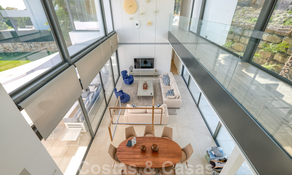 Instapklare nieuwe moderne luxe villa te koop, direct aan de golfbaan gelegen in Marbella - Benahavis 35394
