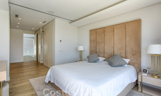 Instapklare nieuwe moderne luxe villa te koop, direct aan de golfbaan gelegen in Marbella - Benahavis 35412 