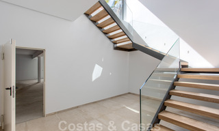 Instapklare nieuwe moderne luxe villa te koop, direct aan de golfbaan gelegen in Marbella - Benahavis 35441 