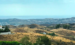 Luxe nieuwbouw villa in modern stijl te koop met panoramisch berg- en zeezicht in de prestigieuze wijk Valtocado in Mijas, Costa del Sol 25943 