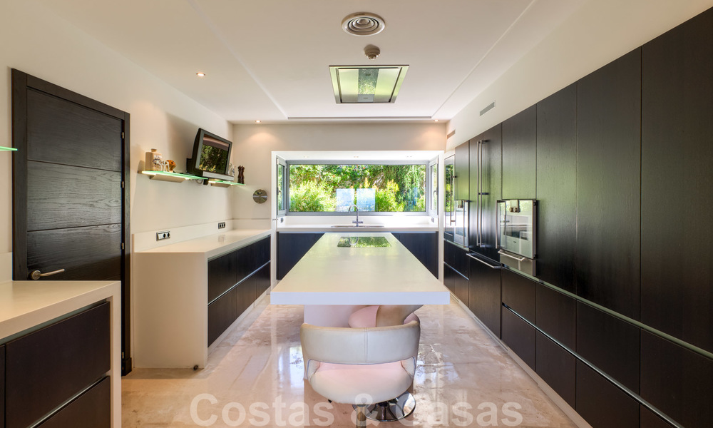 Moderne villa met panoramisch golf- en zeezicht te koop in Los Flamingos Golf in Marbella - Benahavis 26022