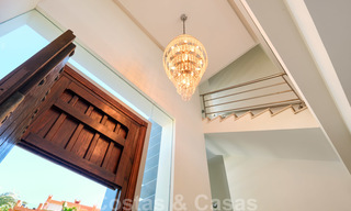 Moderne villa met panoramisch golf- en zeezicht te koop in Los Flamingos Golf in Marbella - Benahavis 26028 