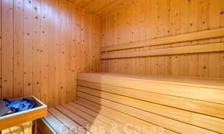 Moderne villa met panoramisch golf- en zeezicht te koop in Los Flamingos Golf in Marbella - Benahavis 26034 