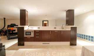 Moderne villa met panoramisch golf- en zeezicht te koop in Los Flamingos Golf in Marbella - Benahavis 26037 