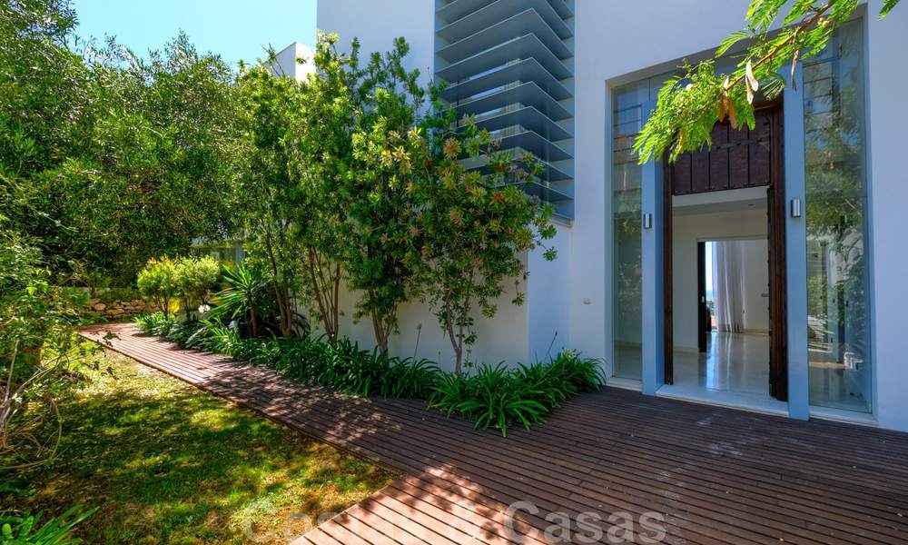 Moderne villa met panoramisch golf- en zeezicht te koop in Los Flamingos Golf in Marbella - Benahavis 26057