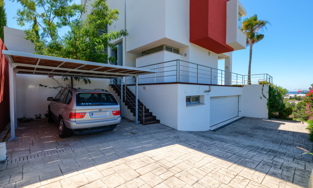 Moderne villa met panoramisch golf- en zeezicht te koop in Los Flamingos Golf in Marbella - Benahavis 26059