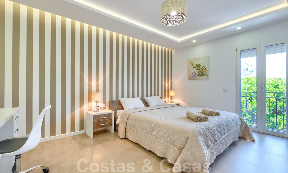 Volledig gerenoveerd modern luxe appartement te koop in de jachthaven van Puerto Banus, Marbella 26229