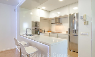 Volledig gerenoveerd modern luxe appartement te koop in de jachthaven van Puerto Banus, Marbella 26234 