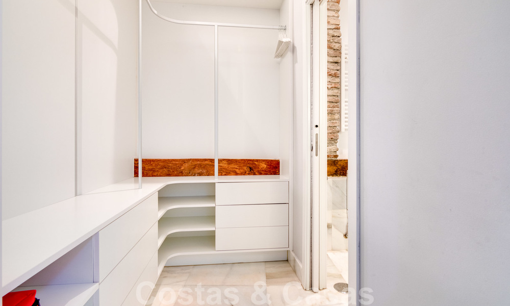 Uitzonderlijke aanbieding: prachtig eigentijds gerenoveerd appartement te koop in het historische centrum van Malaga 26252