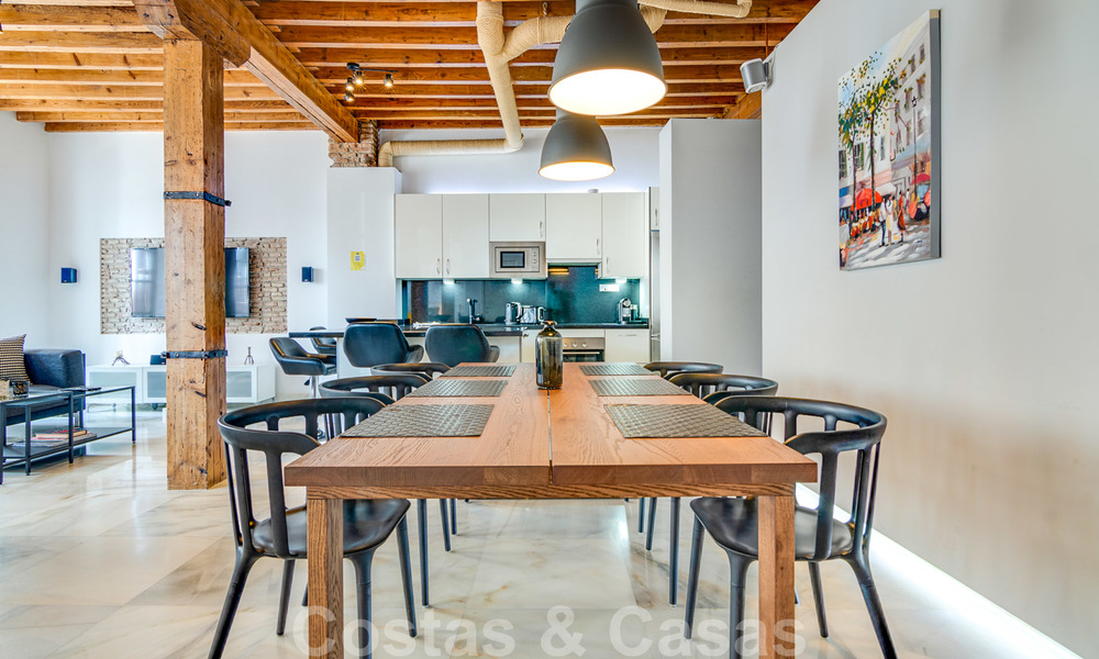 Uitzonderlijke aanbieding: prachtig eigentijds gerenoveerd appartement te koop in het historische centrum van Malaga 26257