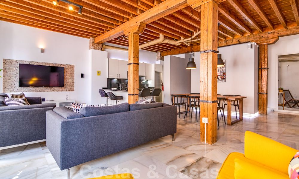 Uitzonderlijke aanbieding: prachtig eigentijds gerenoveerd appartement te koop in het historische centrum van Malaga 26267